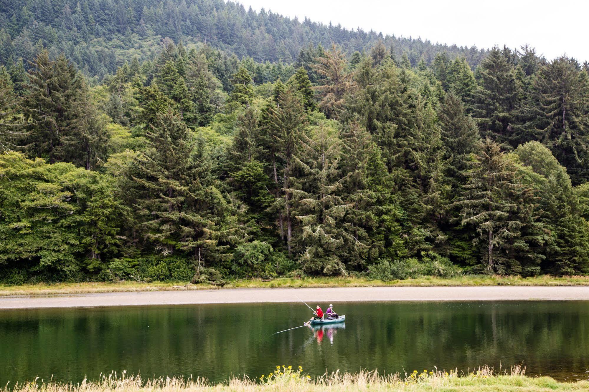 Pacific City Rv & Camping Resort Cloverdale  Екстериор снимка